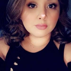 Meet your Posher, Rebeca